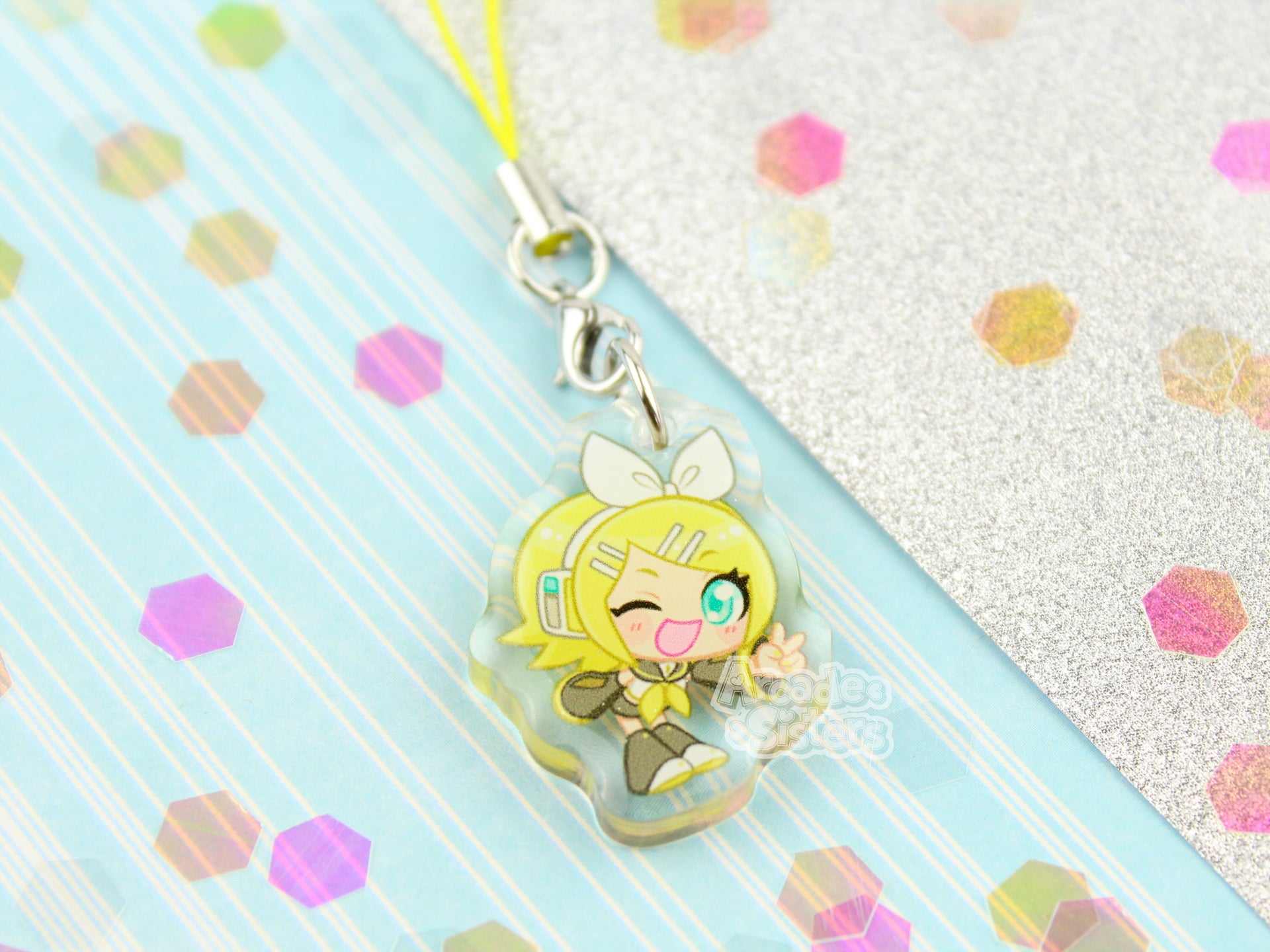 Miku Phone Charm – Arcade Sisters
